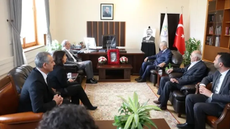 Arınç'tan Önder'e Suikast İddiasına Şok Yanıt!