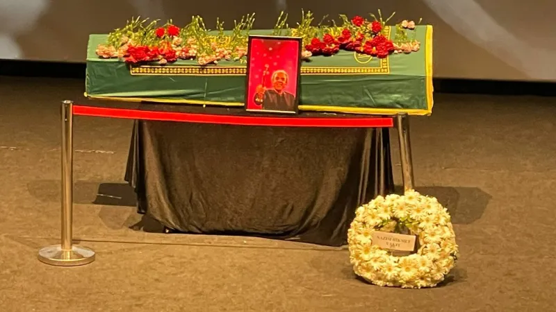 Ali Özgentürk'e Veda: Selvi Boylum Al Yazmalım'ın Ustası Son Yolculuğunda
