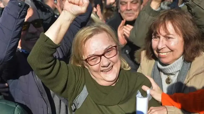 Bakan Tunç'a Mücella Yapıcı'dan Çıplak Arama Yanıtı: İşte O Sözler!
