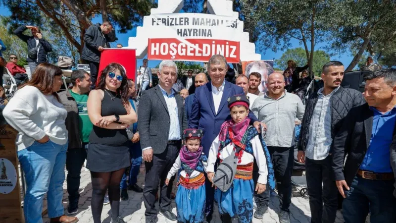 Tugay'dan Bergama'ya Tarihi Ziyaret! 91 Yıl Sonra Aynı Coşku