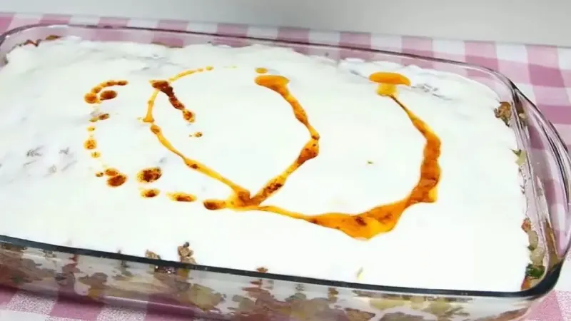 Bayat Ekmekle Kebap Şöleni! Patlıcanlı Tarif ile İsrafa Son
