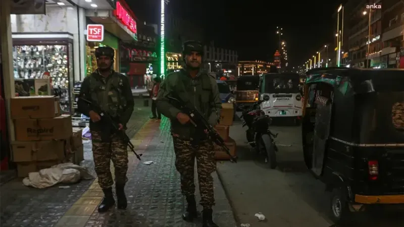 Keşmir'de Turist Katliamı! 26 Ölü, Modi Seferber Oldu