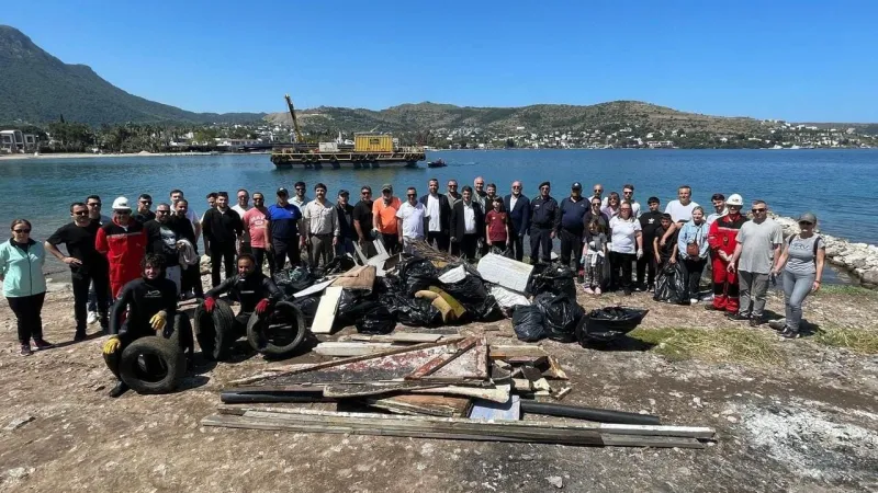 Bodrum'da Şok Eden Deniz Temizliği! 2 Ton Atık Çıktı!