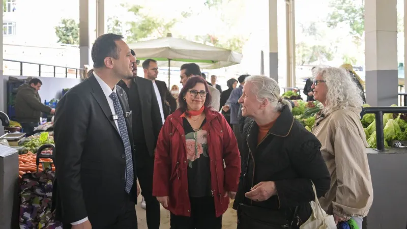 Bornova'da Pazarlar Yenilendi! Alışveriş Artık Daha Keyifli