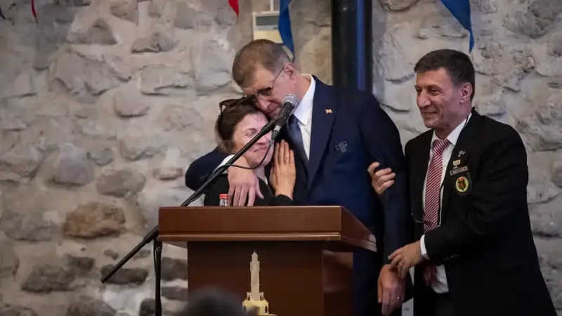 Tugay Gözyaşlarını Tutamadı! Şehit Aileleri ile Duygu Dolu Anlar