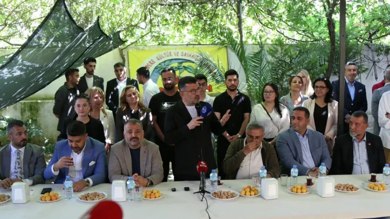 CHP'li Ağbaba: İmamoğlu’nu gözaltına aldılar, Yavaş’ı Özel’i de cezaevine atsalar bir CHP’li o koltukta oturacak