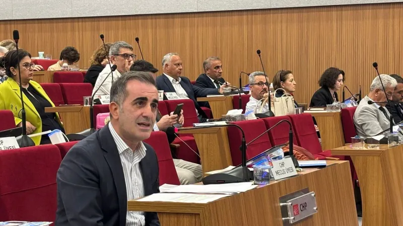 İzmir Belediyesi Faiz Bataklığında Mı? CHP'li Yeter'den Şok Açıklama!