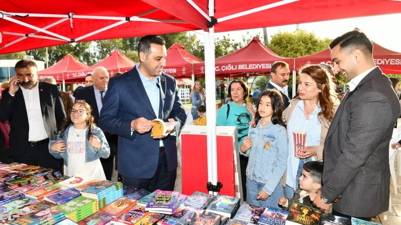 Çiğli'de Kitap Şöleni! Bu Etkinliği Kaçırma!