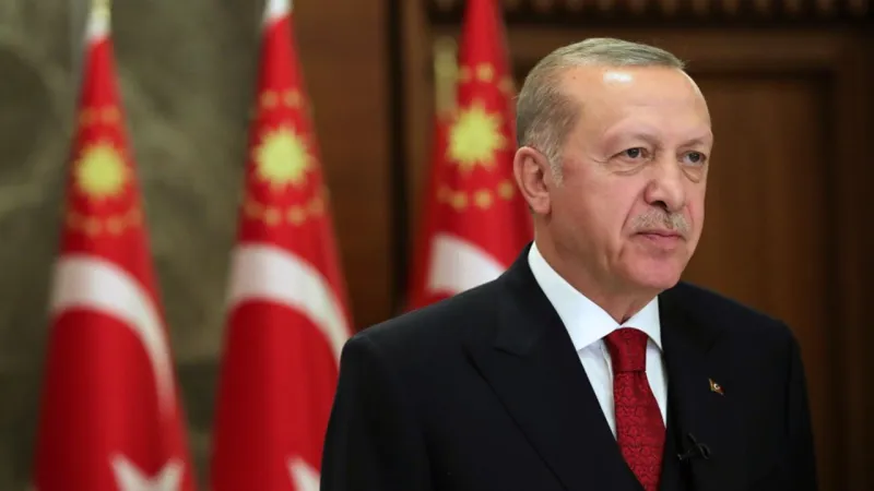 Özgür Özel'e Saldırı! Erdoğan'dan Şok Arama: Neler Yaşandı?