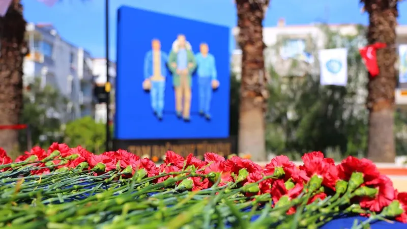 İzmir'de Üç Fidan Parkı Açıldı! Deniz Gezmiş Adı Ölümsüzleşti