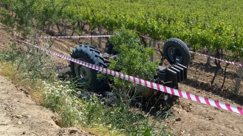 Denizli'de Feci Traktör Kazası: Üzüm Bağında Ölüm!