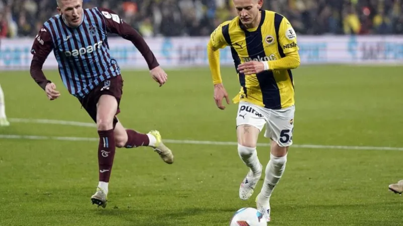 Fenerbahçe Trabzon'u Ezdi Geçti! 4-1'lik Derbi Zaferi!