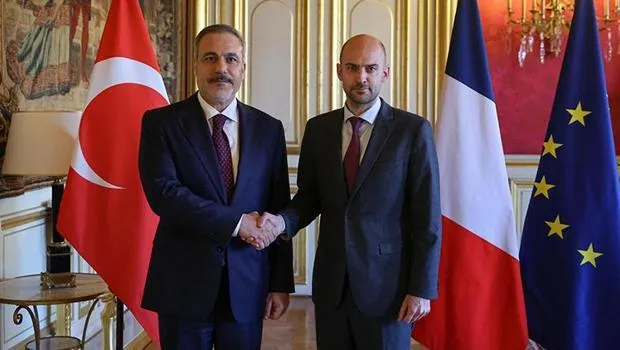 Fidan ve Barrot Paris'te Buluştu! Kritik Görüşmenin Detayları