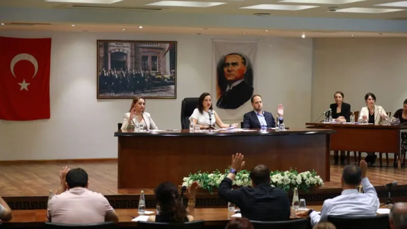 Efes Selçuk'ta Bütçe Fazlası! Belediye Kasası Dolu Mu?