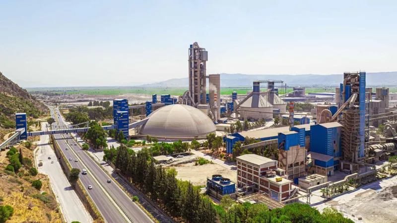 Çimento Devi Gayrimenkule Girdi! Ege'de 500 Milyon Dolarlık Hamle