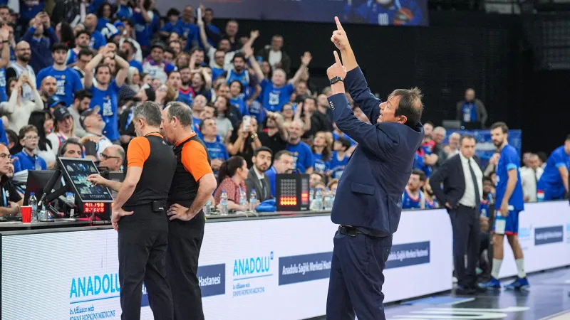 Ataman'dan Efes Taraftarına Şok Sözler: Gelişmeleri Lazım!