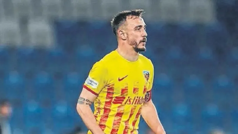 Fenerbahçe Şoku! Galatasaray O Yıldızı Kaptı mı? Transfer Bombası!