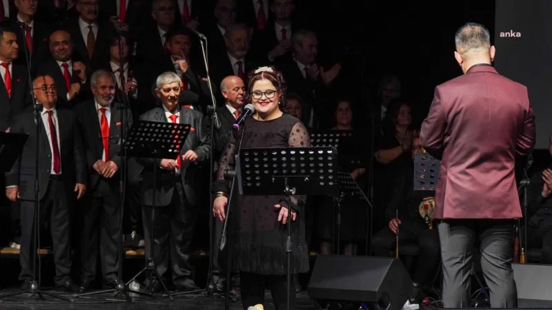 Gaziemir'de Türkü Rüzgarı Esti: Volkan Konak Şarkılarıyla Coşku!