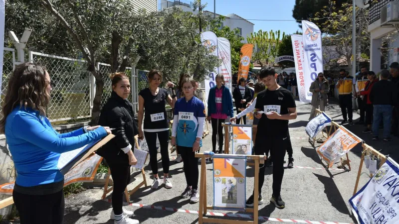 Güzelbahçe'de Oryantiring Şöleni: 288 Sporcu Ter Döktü!