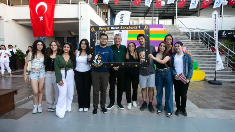 Güzelbahçe'de Gençlikten Birlik Çağrısı! Atatürk'ün İzinde Yaza Merhaba