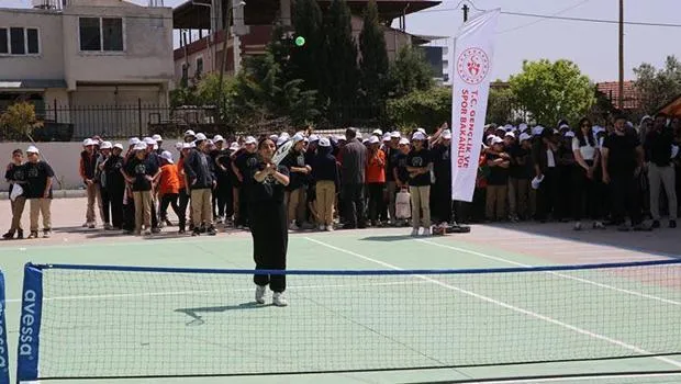 Deprem Bölgesinde Tenis Umudu! "Haydi Tenise" Başladı