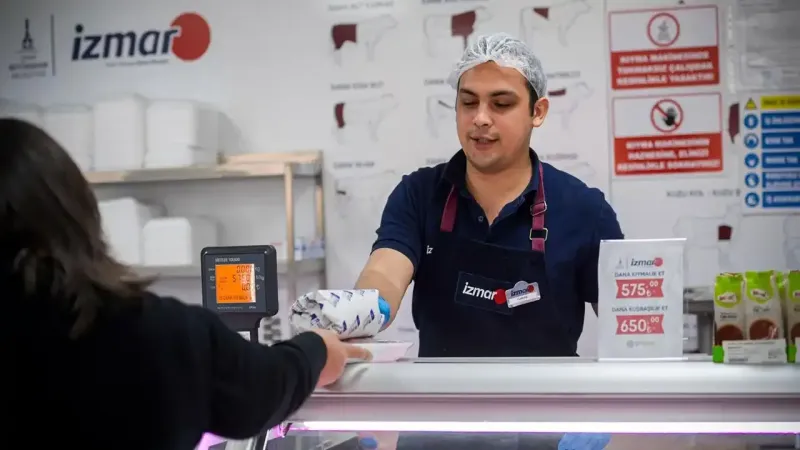 İzmir'de Ucuz Et Müjdesi! Yerli Et Sofraları Şenlendiriyor