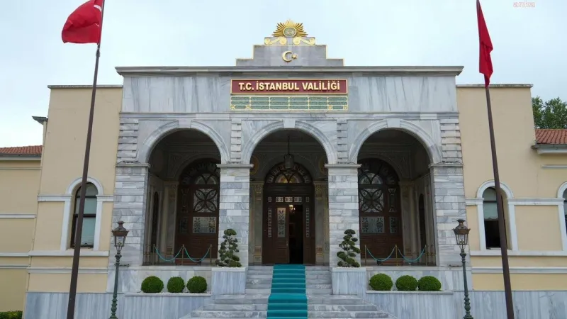 İsrail Konsolosluğu'nda Şok! Silahlı Saldırgan Yakalandı!