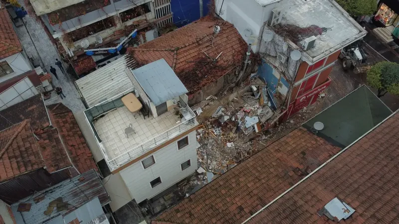 İstanbul Depremi: Bakan Kurum'dan Şok Rakamlar! Kaç Bina Hasarlı?
