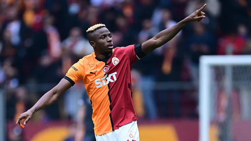 Osimhen Transferinde Şok Gelişme! Galatasaray'dan Manchester'a mı?