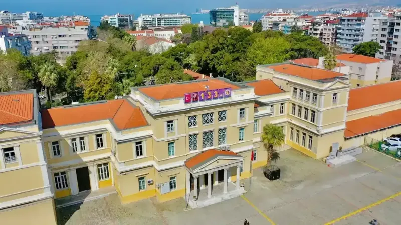 İzmir Atatürk Lisesi'nde Şok Atama! 60 Öğretmen Görevden Alındı mı?