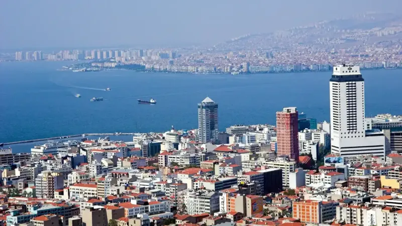 İzmir'i Anlatan Kelimeler: Özgürlük ve Medeniyet mi? Şaşırtan Barometre!