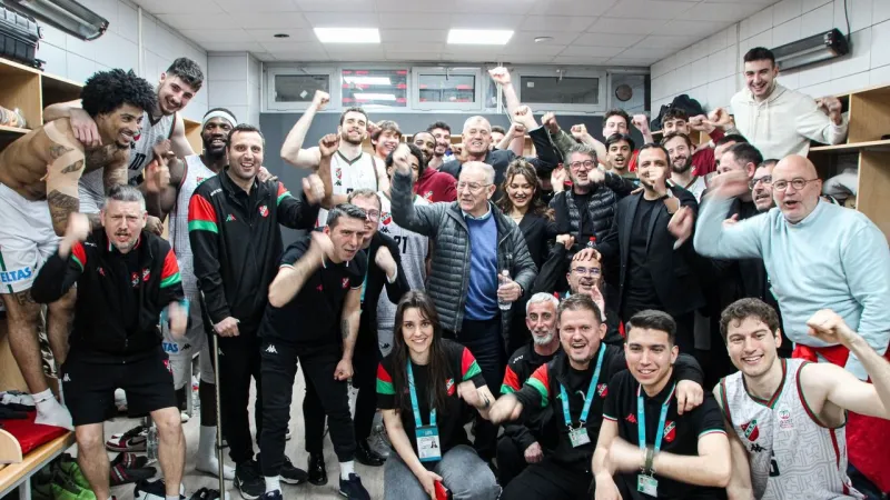 İzmir Derbisi Sonucu: Karşıyaka Nefes Aldı!