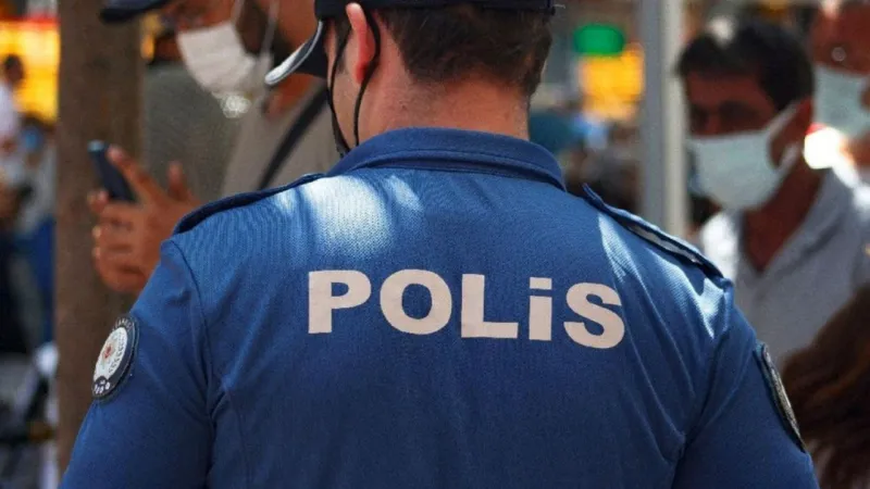 İzmir'de Şok Baskın! 30 Bin Kaçak Parça Ele Geçirildi!