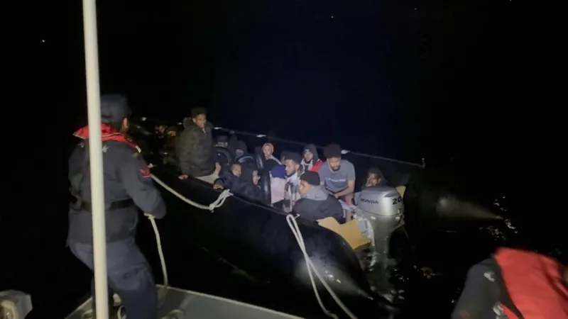 Urla'da Göçmen Operasyonu! O Lastik Botta Neler Yaşandı?