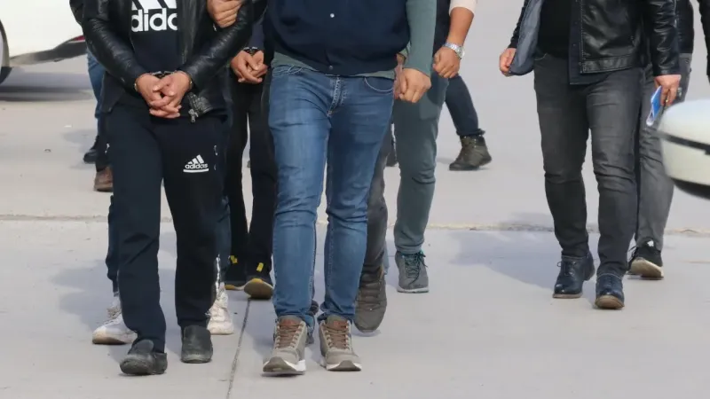 İzmir'de Zehir Operasyonu! 6 Tutuklu, Şok Detaylar Ortaya Çıktı!