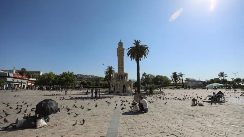 İzmir'de Yaz Geldi! 30 Derece Sıcaklık Alarmı!
