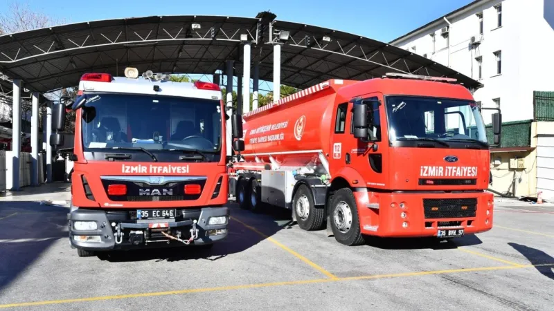 İzmir'de Otobüs Alevlere Teslim! Yolcular Son Anda Kurtuldu