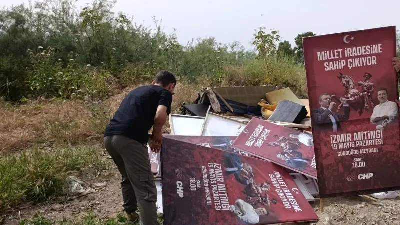 İzmir'de CHP Mitingi Afişlerine Şok Yasak! Neler Oluyor?