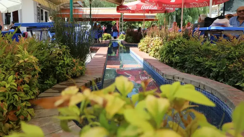 İzmir'de Çocuklu Aileler Buraya! Hem Eğlenceli Hem Hesaplı Tatil Keyfi