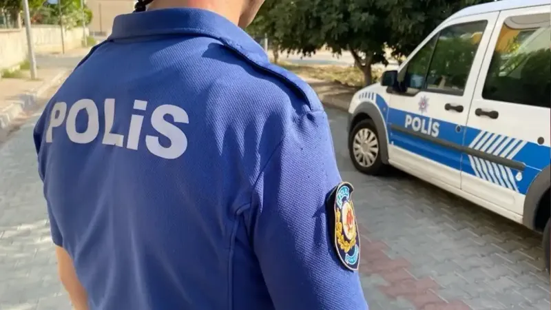 İzmir'de Şok Baskın! Rekor Sayıda Silah ve Uyuşturucu Ele Geçirildi!
