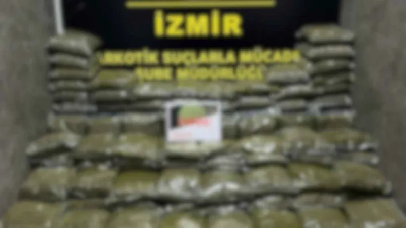 İzmir'de Zehir Operasyonu: Tacirler Yakalandı! Şok Detaylar