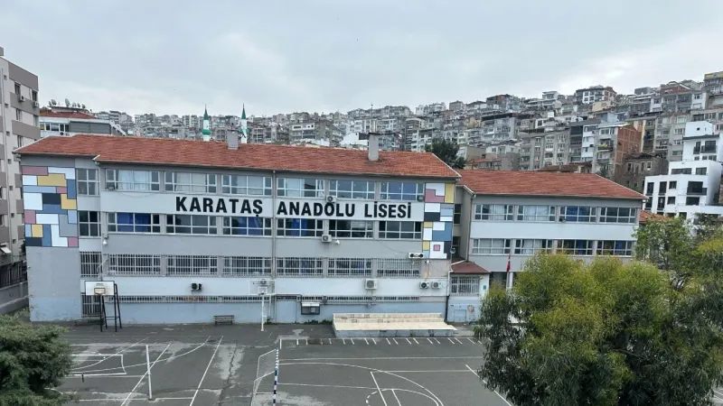 İzmir Karataş Lisesi: Tarihiyle Büyüleyen Eğitim Yuvası