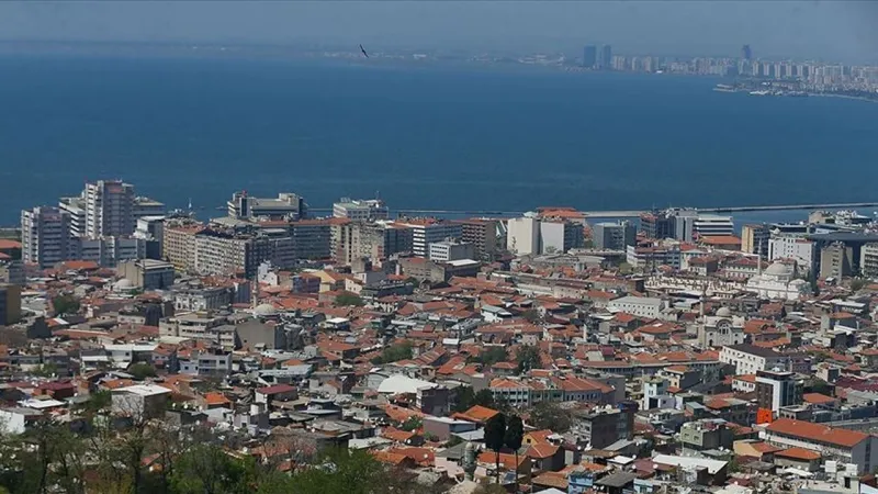 İzmir'de Emsal Artışı: Hangi İlçelerde %20 Artacak? ŞOK!