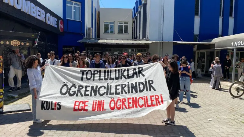 Ege'de Öğrencilerden Sert Tepki: Karanlığa Geçit Yok!