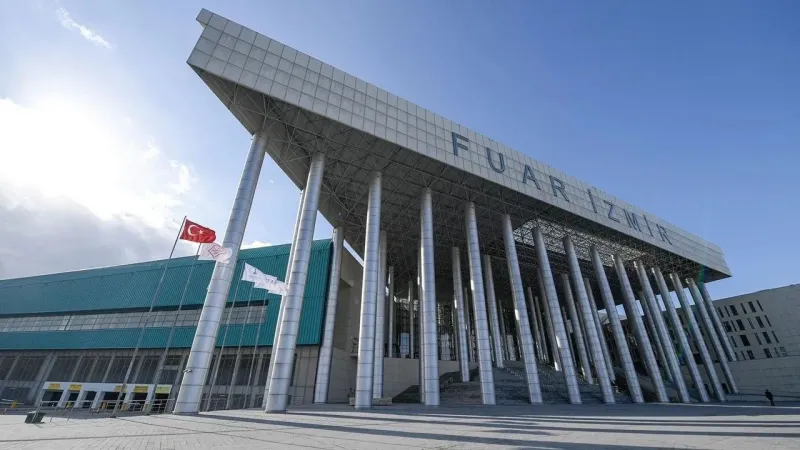 İzmir Voleybol Festivali: Dev Kulüpler Sahaya İniyor!