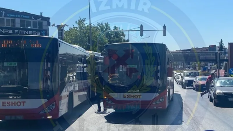 İzmir'de Trafik Felç! Arıza İtfaiye'ye Kadar Kilitledi!