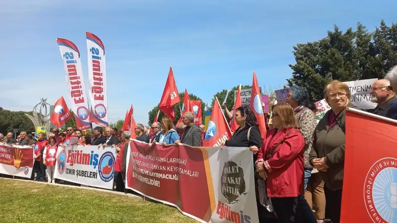 İzmir'de Öğretmen Sürgünü! Okuldan Feryatlar Yükseliyor