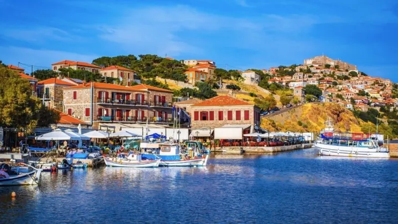 Midilli'ye 30 Dakikada! İzmir'den Vapur Seferleri Başladı!