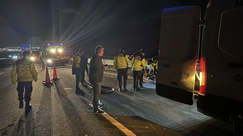 Facia! Taziye Ziyaretine Giden Minibüs Devrildi: 1 Ölü, 9 Yaralı