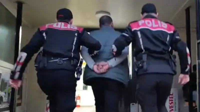 İzmir Dahil 7 İlde FETÖ Operasyonu! 6 'Abi' Yakalandı!